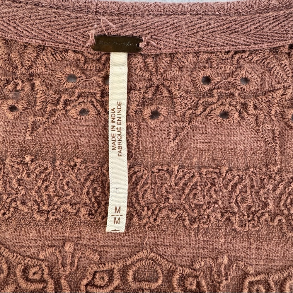 Free People Parisian Eyelet Bell Sleeve textured Top in pinky mauve color medium - Picture 7 of 16